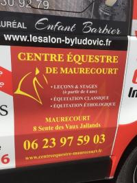 Nouvelle publicité pour le centre équestre de Maurecourt